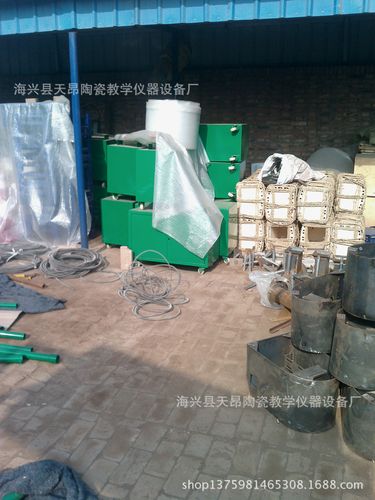 陶艺练泥机 教学专用练泥机 专业生产陶瓷教学设备